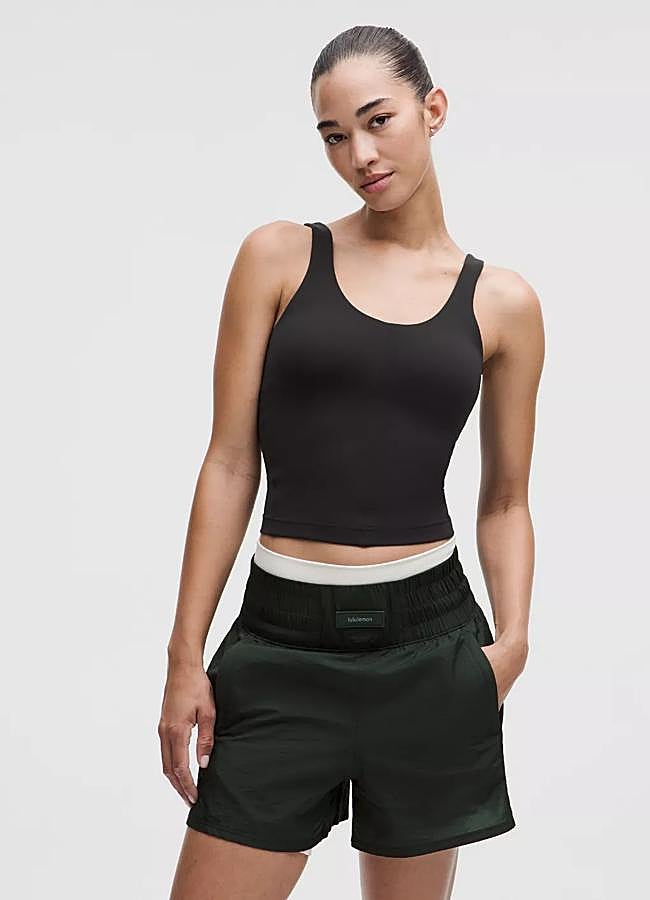 Imagen - Top deportivo en negro de Lululemon (78 euros):