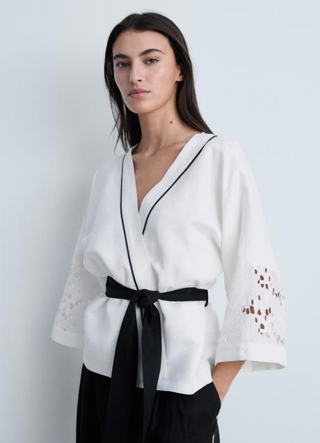 Imagen - Camisa blanca de Mango (79,99 euros)