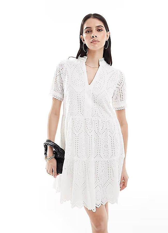 Imagen - Vestido corto con bordado suizo