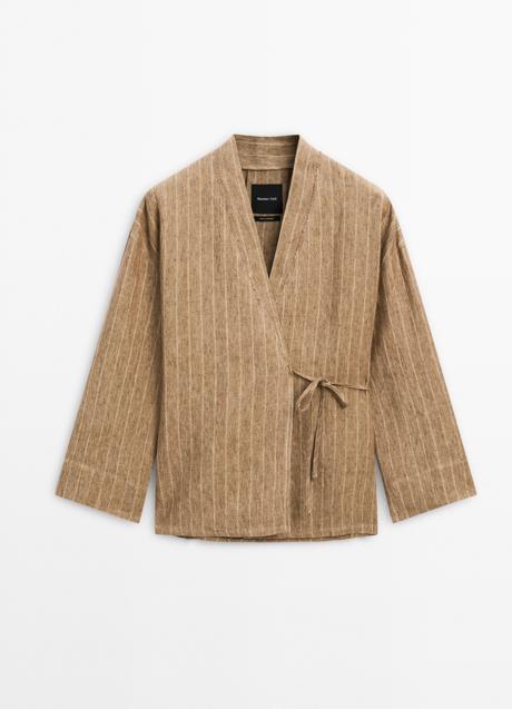 Imagen - Kimono fluido de Massimo Dutti (99,99 euros)