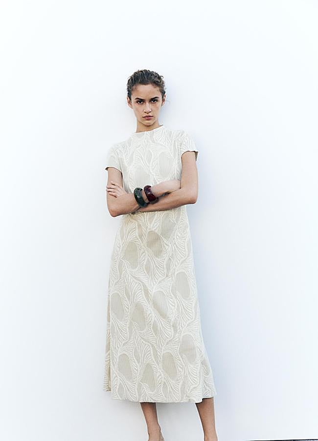 Imagen - Vestido jacquard de Zara (25,95 euros):