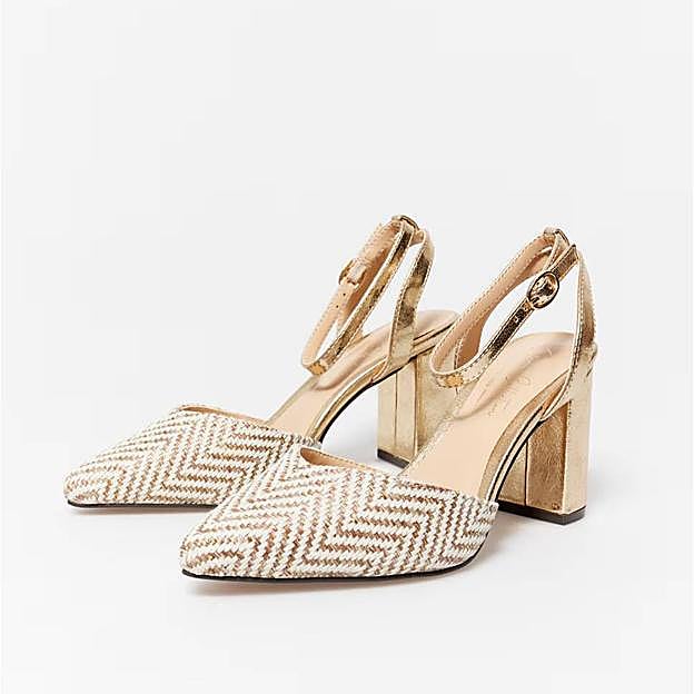 Tacón rafia metalizada (29,99€ en El Corte Inglés)