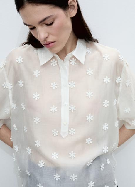 Imagen - Camisa blanca de Mango (39,99 euros)