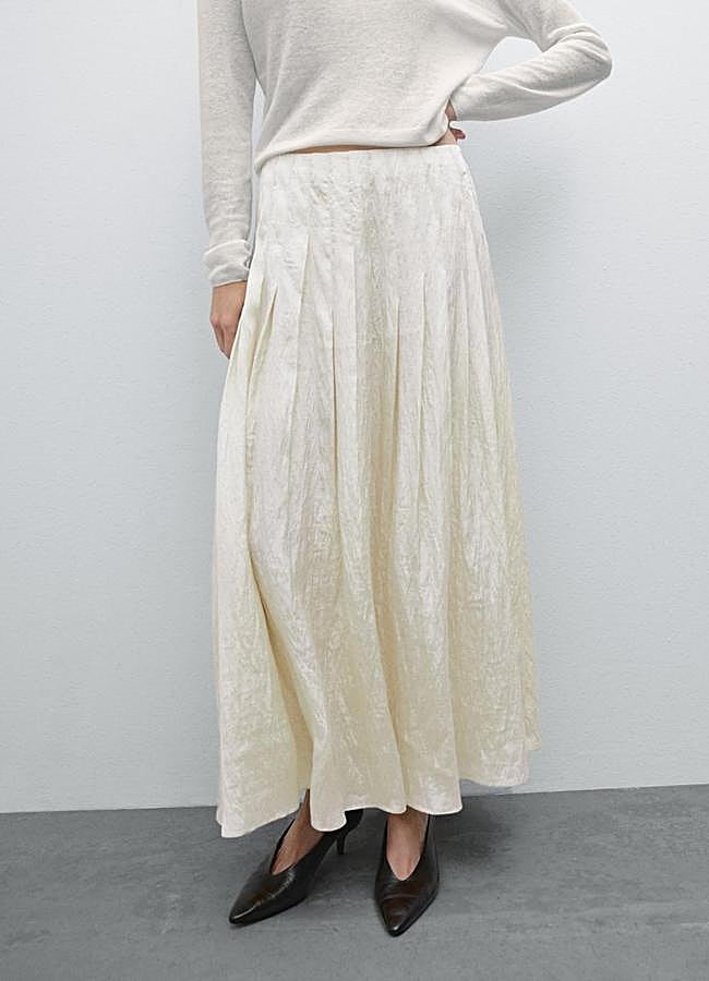 Imagen - Falda midi fluida de Massimo Dutti, 79,95 euros.