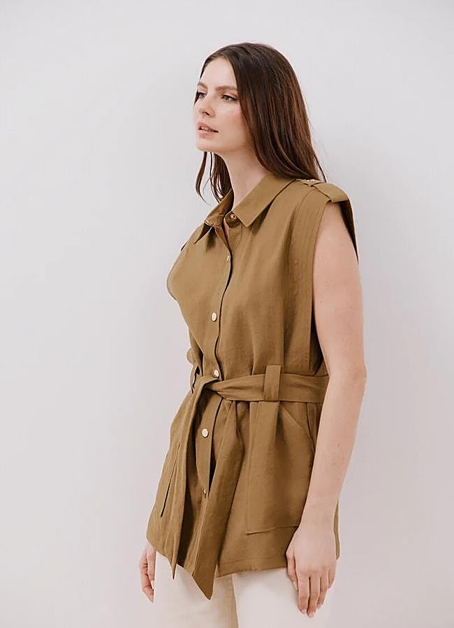 Imagen - Chaleco largo con detalle de bolsillos de Cortefiel (44,99 euros).