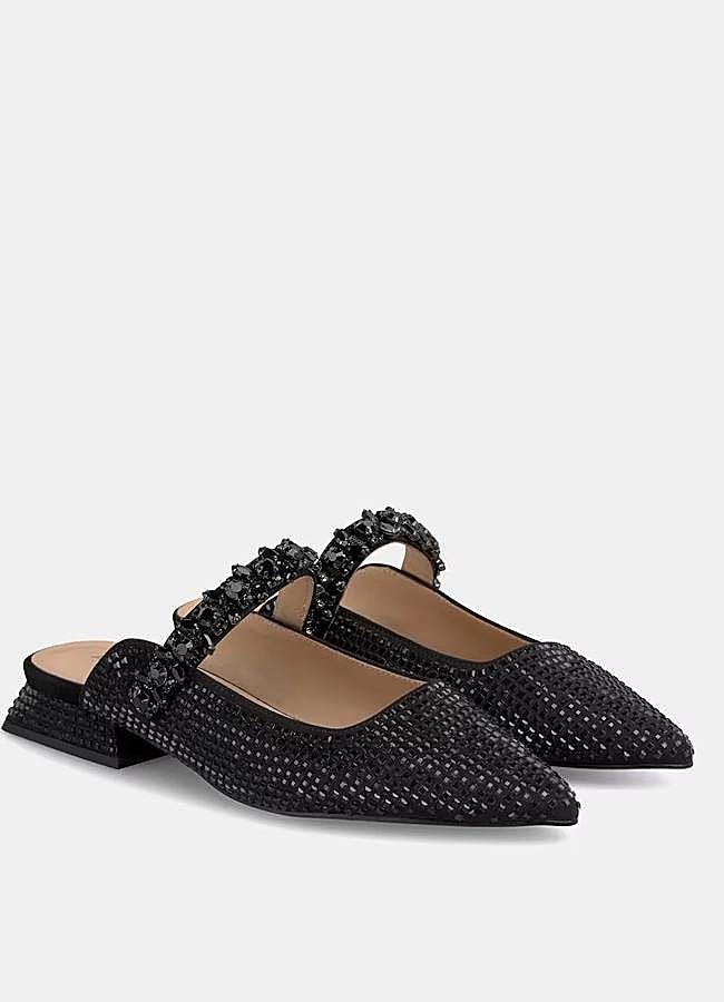 Imagen - Mules planos con acabado en punta de Alma en Pena, 140 euros.