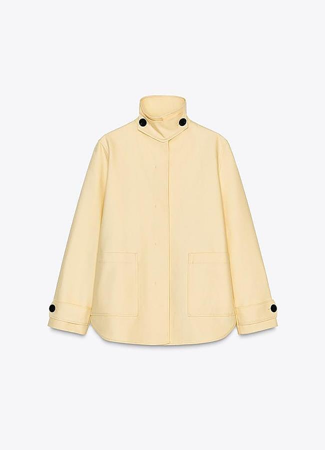 Imagen - Chaqueta en amarillo mantequilla de Zara (69,95 euros).