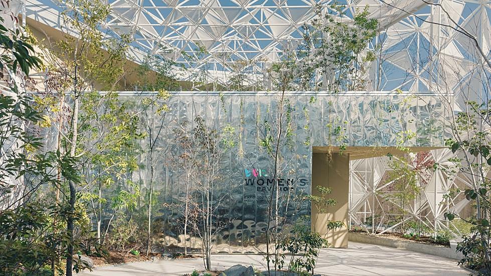 La entrada al Women's Pavilion instalado en Osaka con motivo de la Expo 2025.