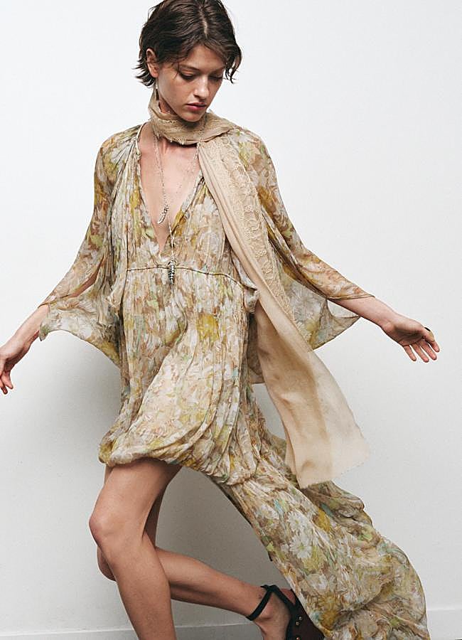 Imagen - Vestido largo con estampado de flores de Zara.