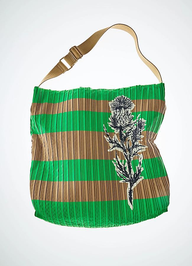 Imagen - Bolso en nailon con detalle de flor de Parfois.