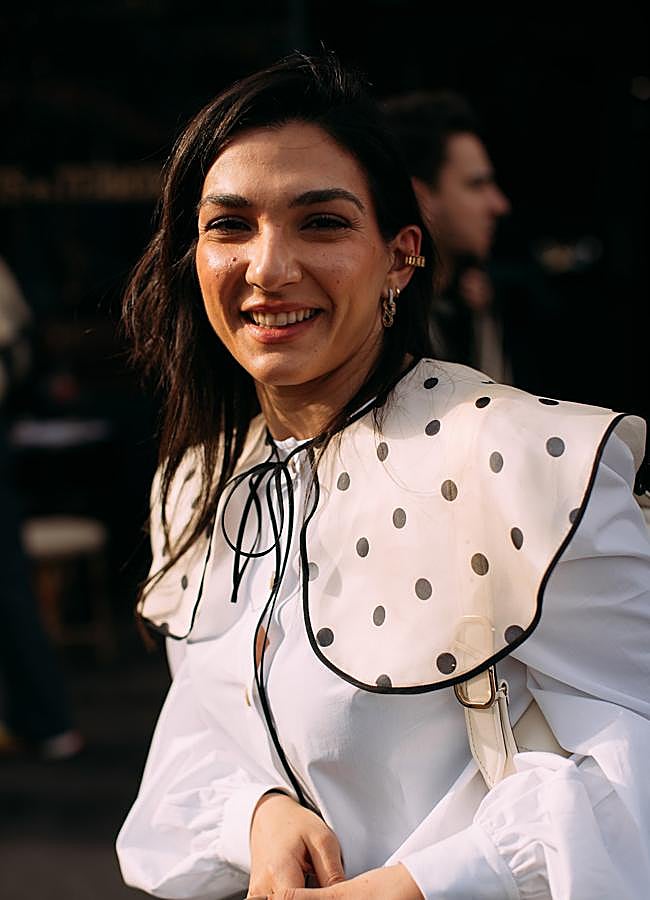 Imagen - Un look con cuello bobo desmontable en la Semana de la Moda de París. Foto: Launchmetrics spotlight.