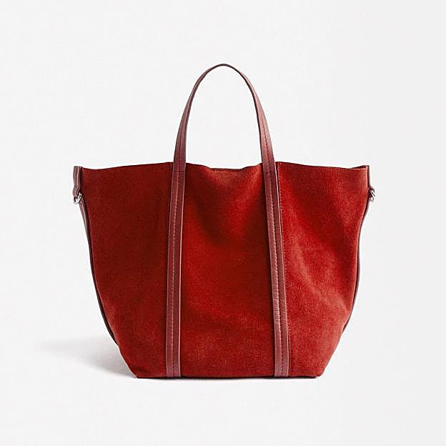 Imagen principal - Bolso tote de piel con Bolso removible de Parfois (49,99€)/ Jeans Z1975 culotte tiro alto cinturón de Zara (29,95€)/ Camiseta básica algodón (6,95€)