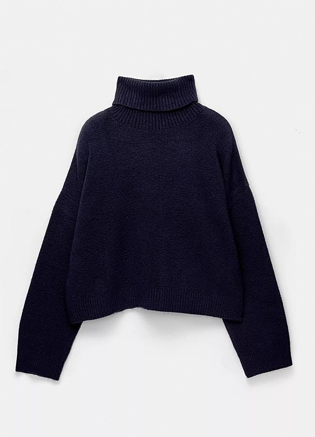 Imagen - Jersey de cuello alto de Pull&Bear 25,99 euros.