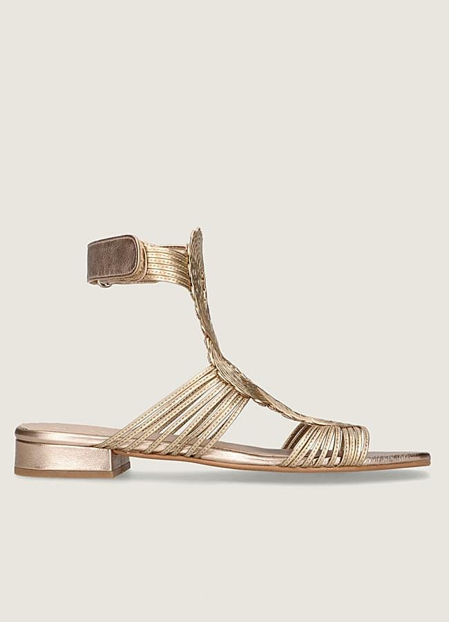 Imagen - Sandalia dorada de Mascaró, 209,30 euros.