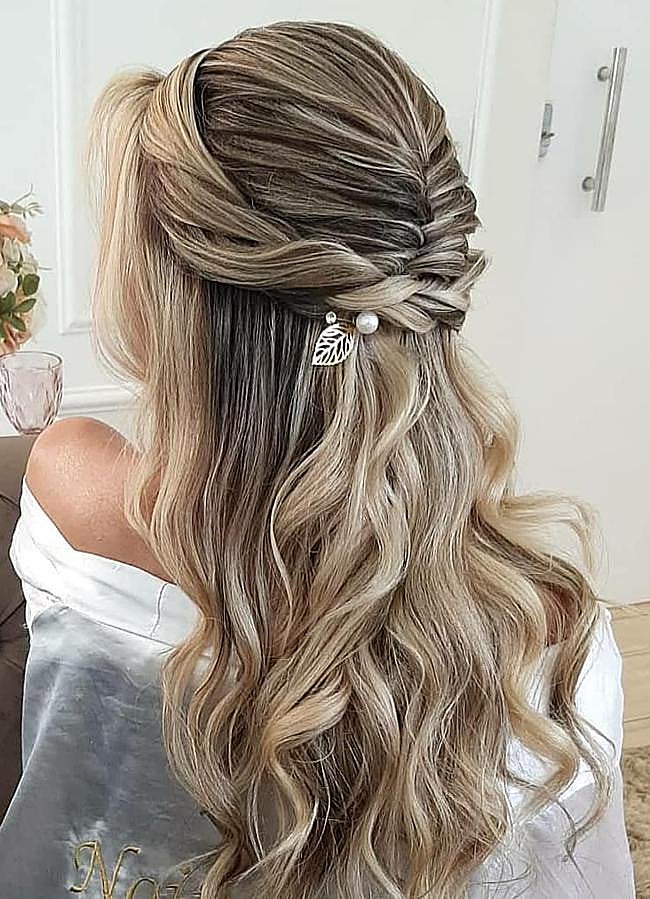 Imagen - Recogido con trenza para boda (@PEINADOS_TRENZAS_FACILES)