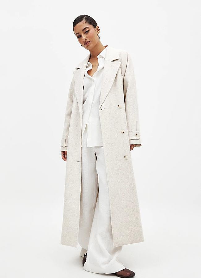 Imagen - Gabardina clarita fluida de NA-KD, 174,95 euros.