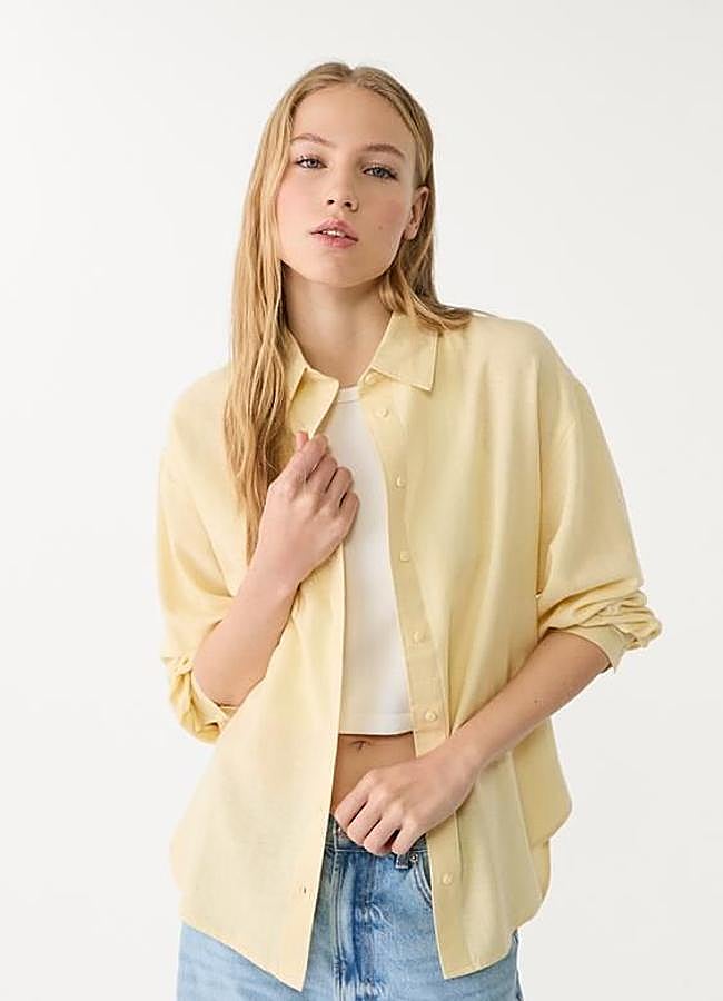 Imagen - Camisa clásica amarillo pastel