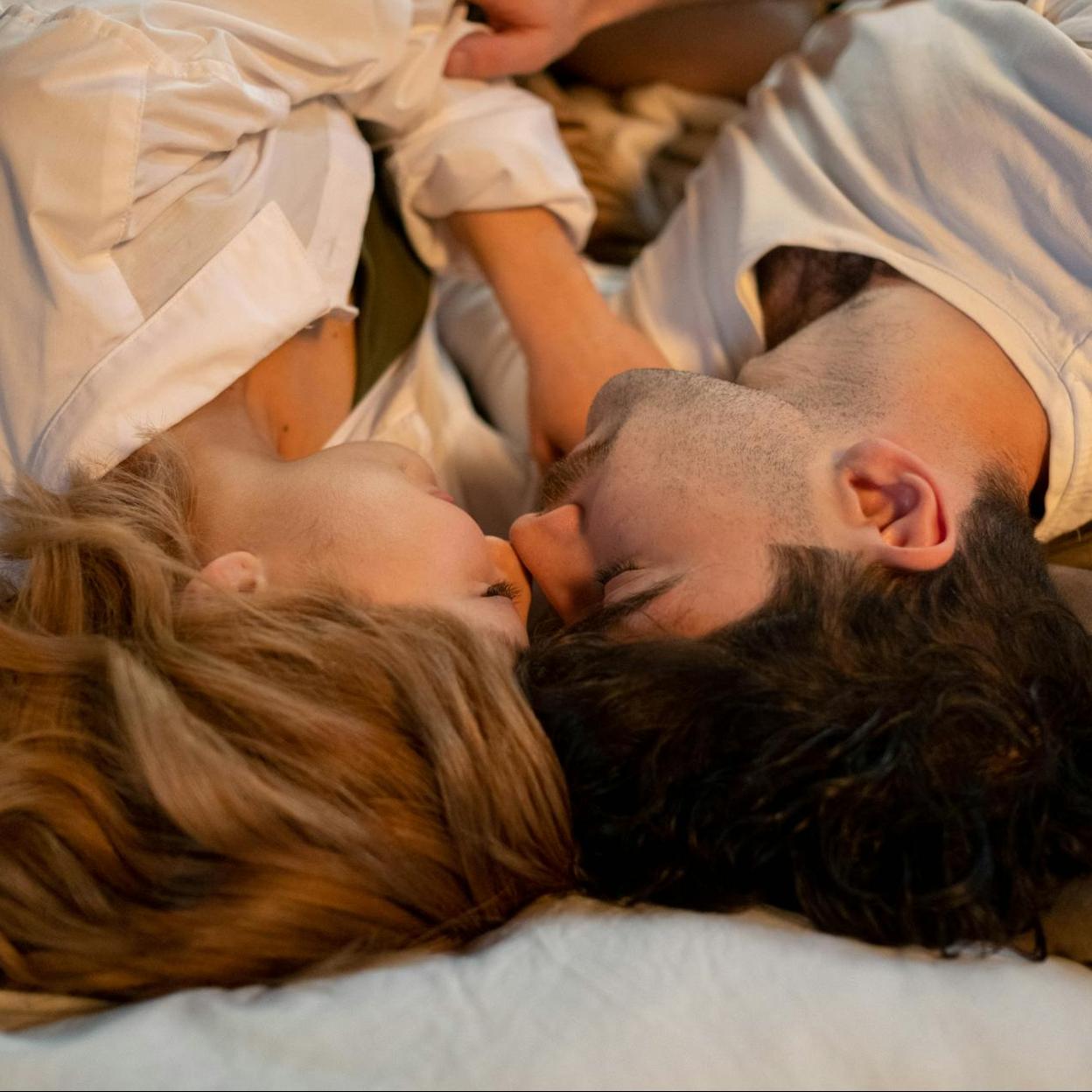 Una pareja en la intimidad.