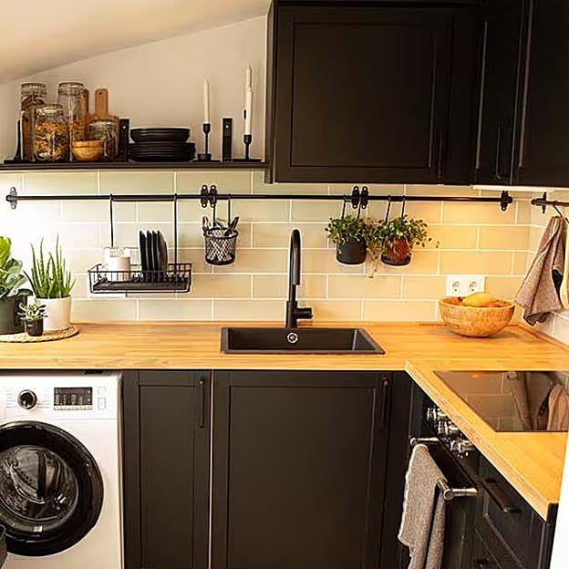 Imagen principal - Fotos del antes y el después de la decoración del dormitorio.