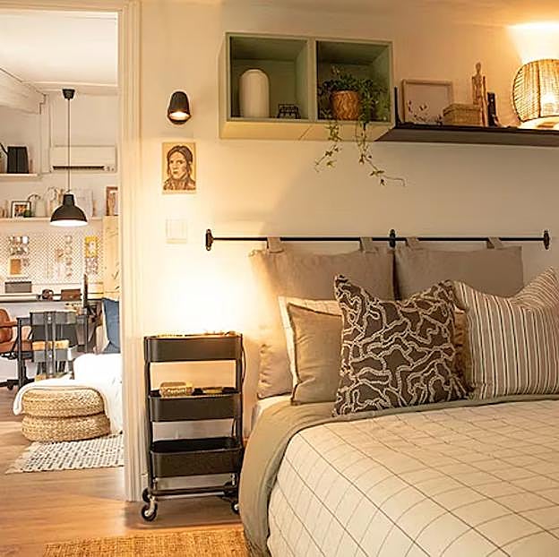 Imagen principal - Fotos del antes y el después de la decoración del dormitorio.