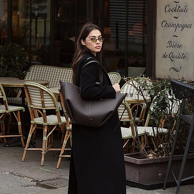 El bolso favorito de las francesas es el mismo que utilizan las royals