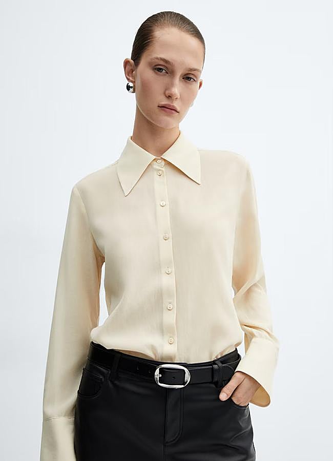Imagen - Camisa fluida en color vainilla de Mango Outlet.