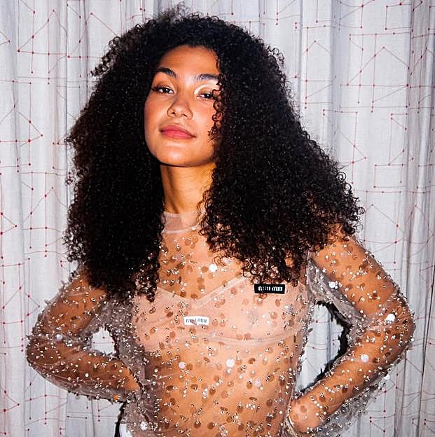 Desde que utilizo este peine apto para el método curly mis rizos están mejor que nunca: definidos y sin frizz