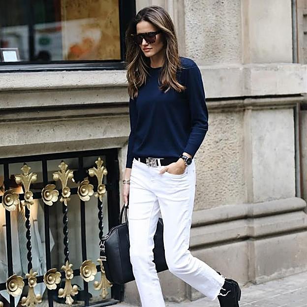 Las novedades de Parfois de primavera: camisas blancas, vestidos midi y zapatos muy cómodos