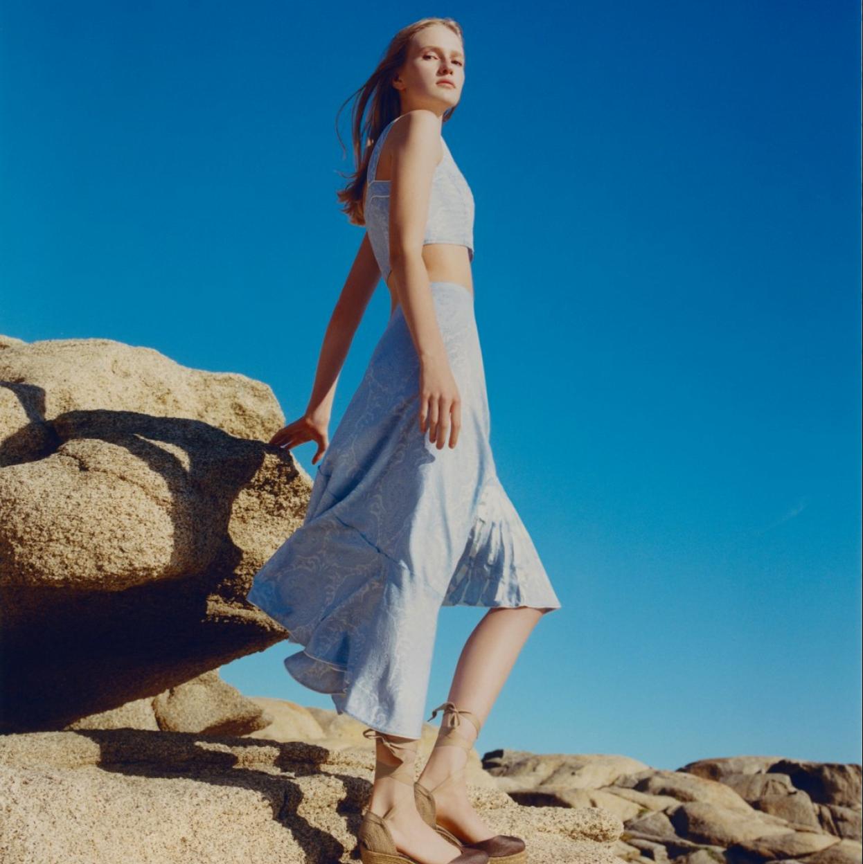 Estas son las cuñas elegantes que llevarás en primavera. 