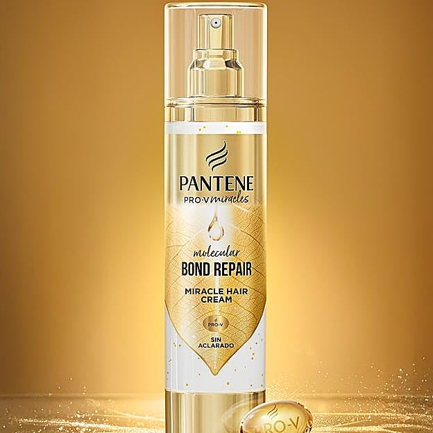 El Sérum Molecular Bond Repair con Perlas Nutri Pro-V de Pantene.