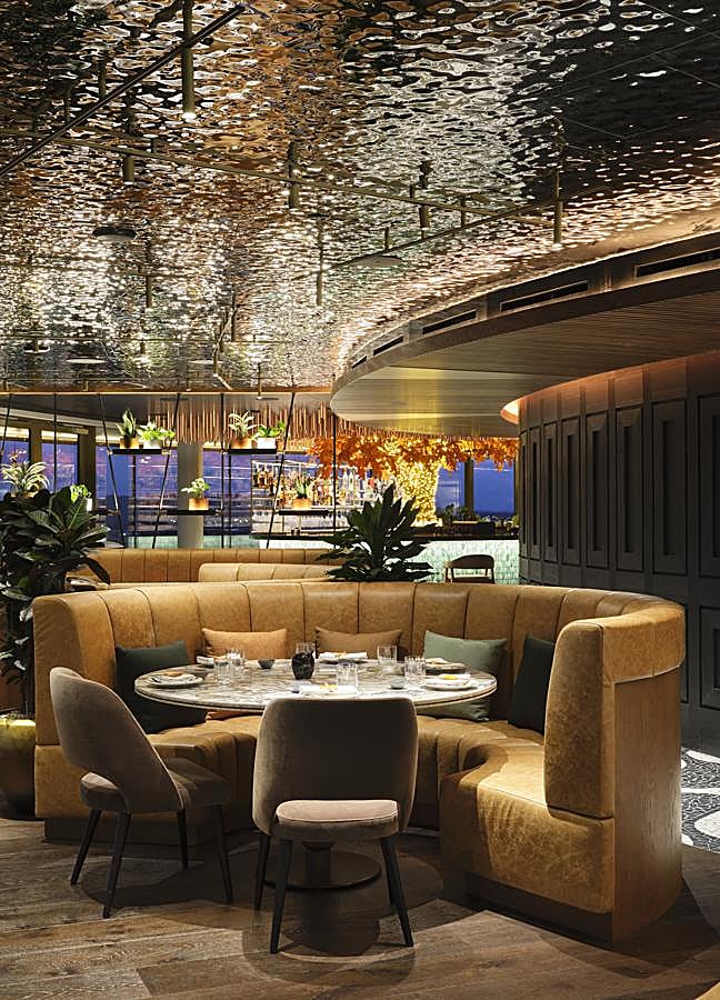 Imagen - Una de las mesas de Sushisamba, uno de los enclaves gastronómicos del W Edinburgh en el que disfrutarás de tres de las cocinas más populares del mundo. / DR