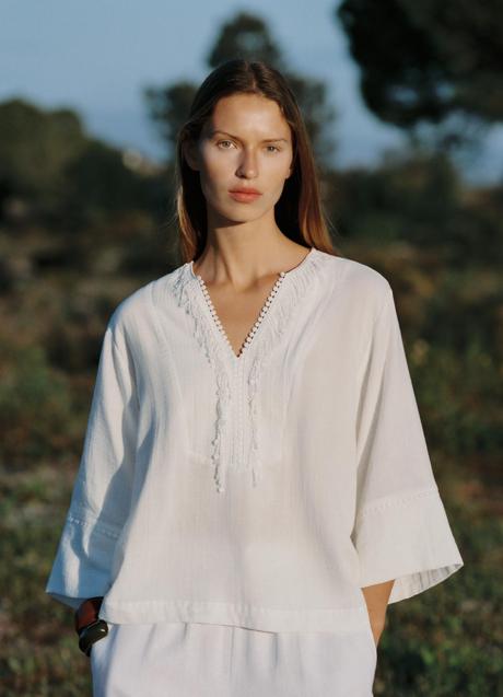 Imagen - Camisa blanca de Zara (29,99 euros)