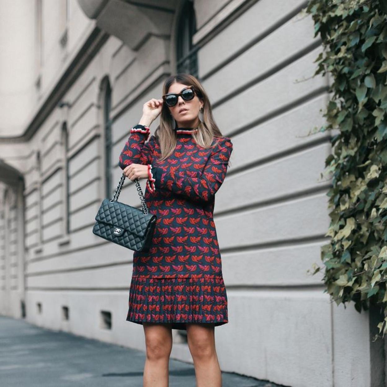 Blusas de entretiempo, vestidos midi con detalles especiales y muchas compras que tienes que incorporar a tu lista de deseos.