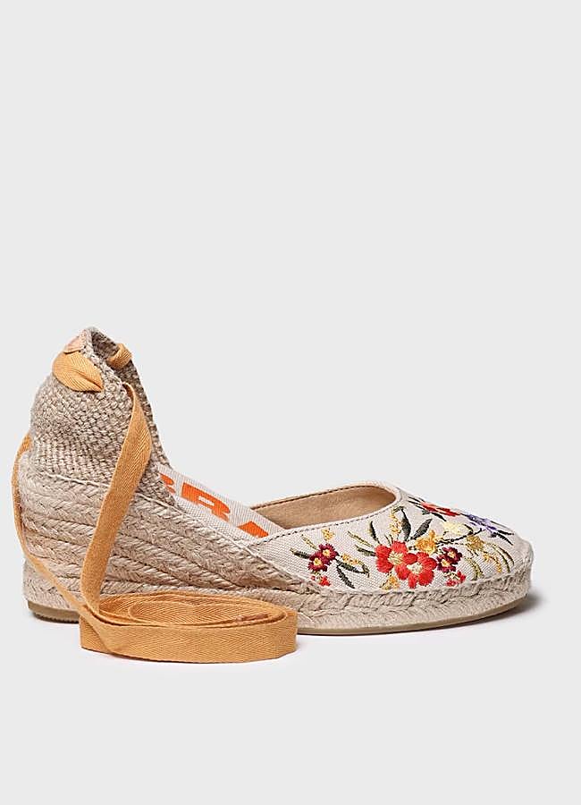 Imagen - Alpargatas estampadas de Toni Pons, 79,95 euros.