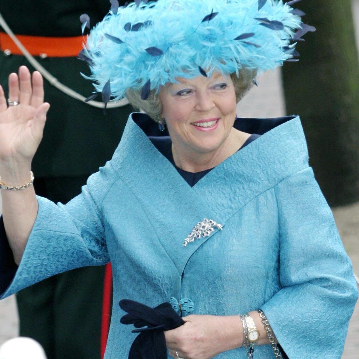 El padre de Beatriz de Holanda tuvo dos hijas fuera del matrimonio. 