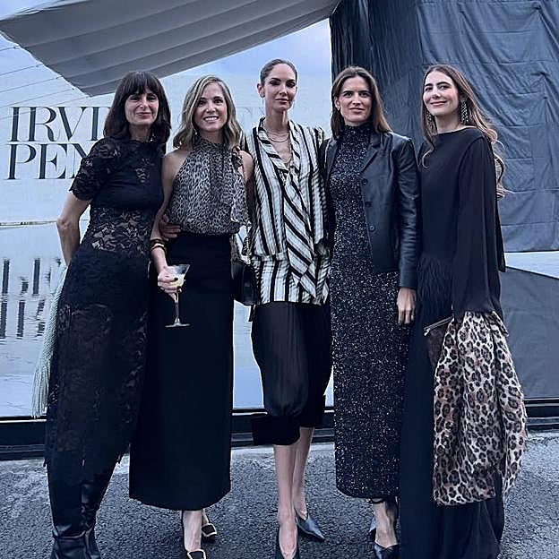 De izquierda a derecha, María Fitz-James Stuart, Sophia Blaquier, Eugenia Silva, Carmen Gasset y Karla Cova Villa. 