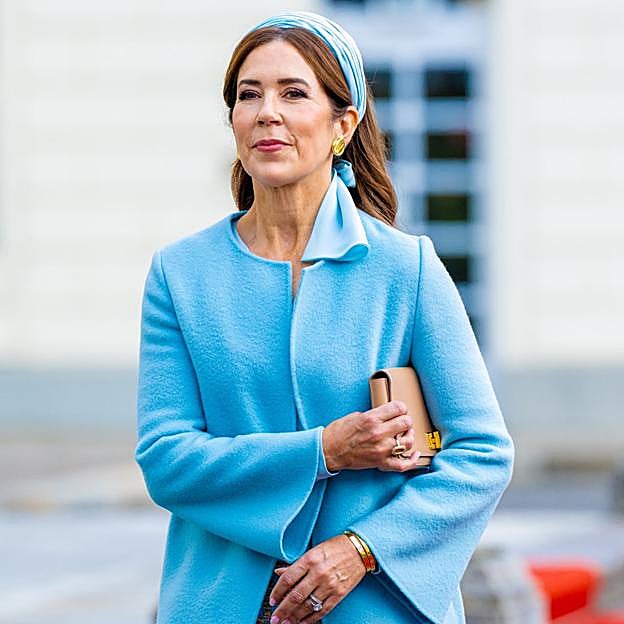 La espectacular y polémica colección de bolsos de Mary de Dinamarca: del negro de Massimo Dutti al modelo más caro