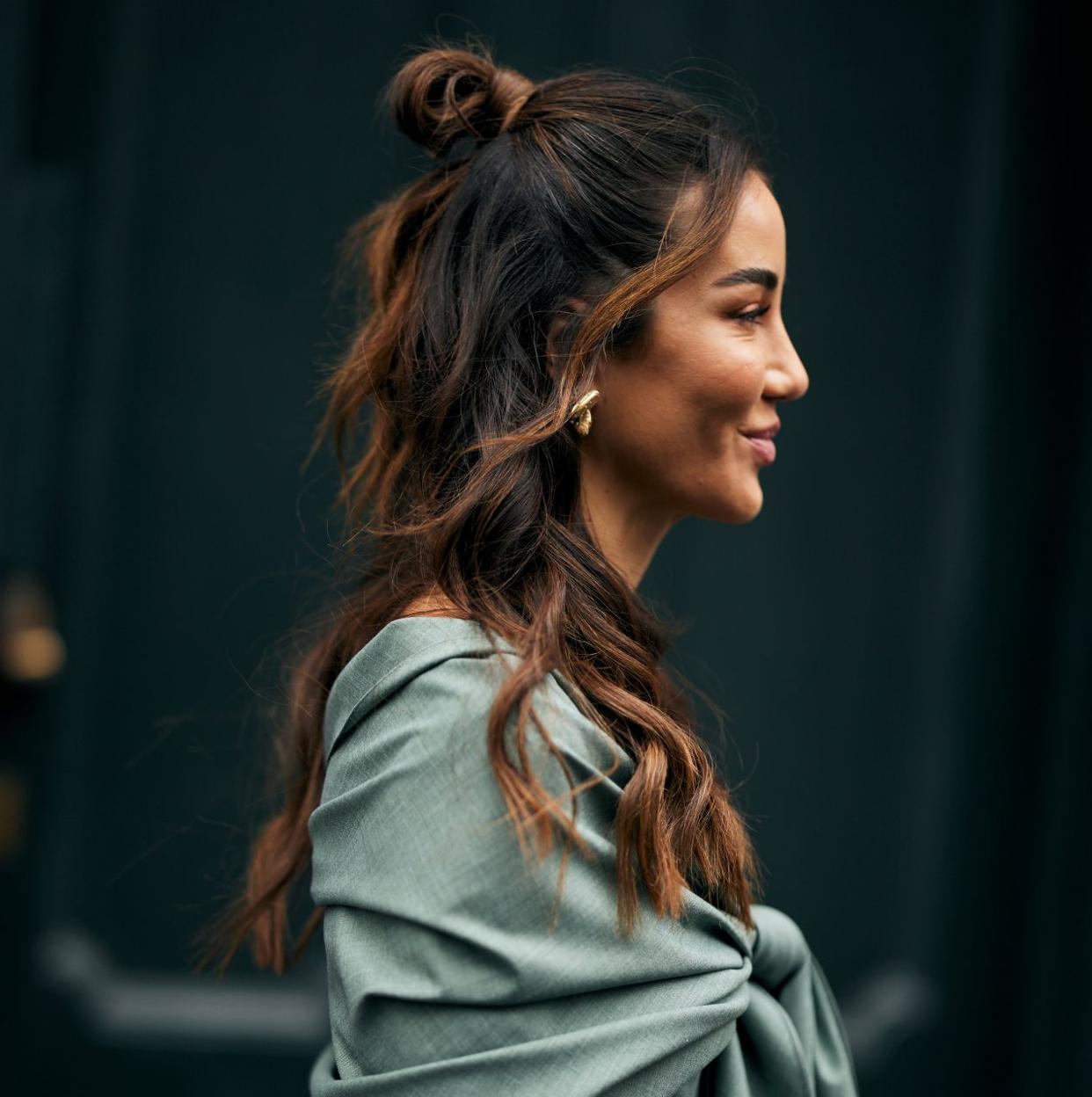 Estos son los secadores más cómodos, que más rápido secan el pelo y acaban con el frizz