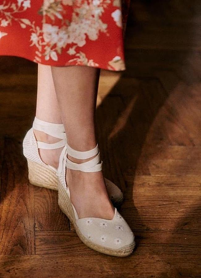 Imagen - Alpargatas bordadas con flores