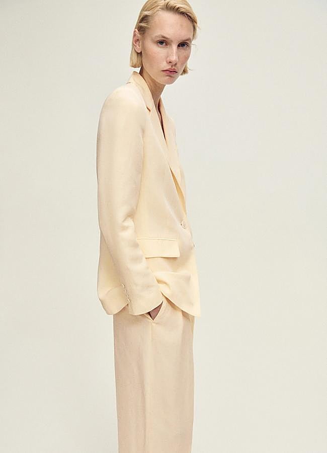 Imagen - Traje amarillo pastel de Mango