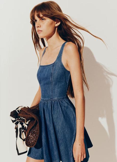 Imagen - Vestido corto de H&M (24,99 euros)