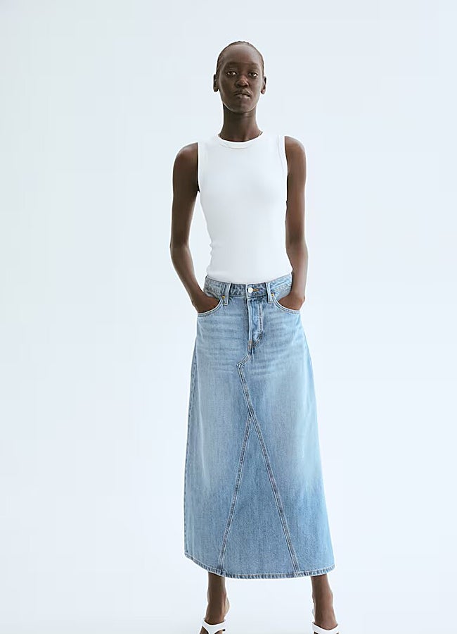 Imagen - Falda vaquera de H&M.