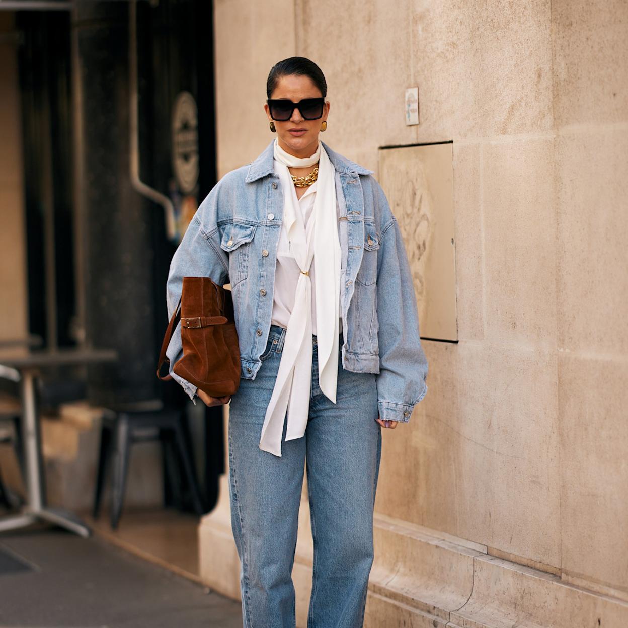 Si vas a invertir en unos vaqueros de primavera, que sea el modelo barrel