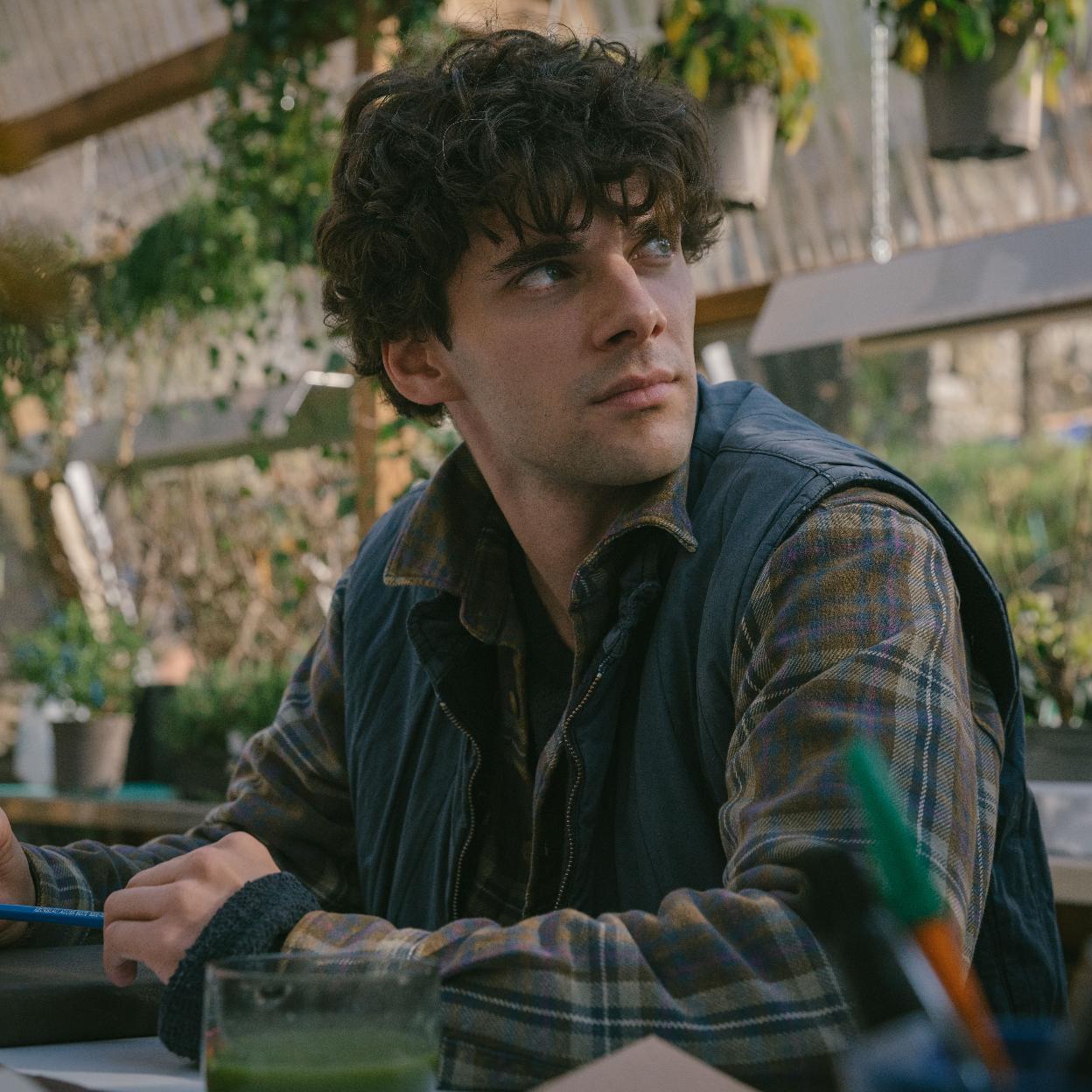 El actor Álvaro Rico en una escena de El jardinero. 