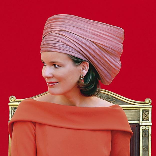 La reina Matilde de Bélgica durante un acto oficial en el año 2000. 