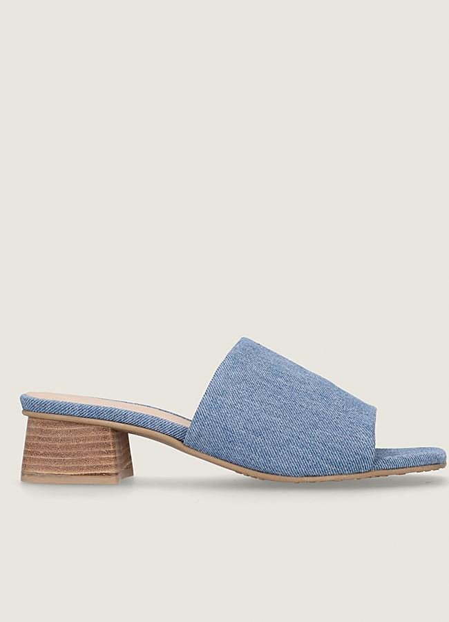 Imagen - Sandalias en azul de Mascaró.