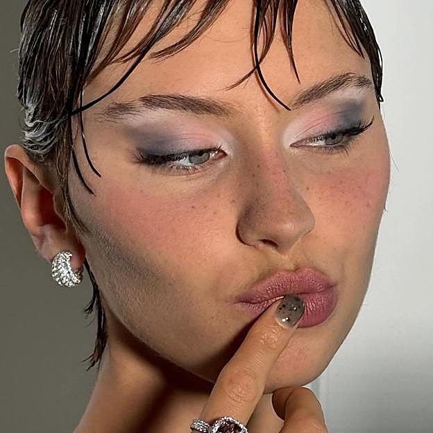 Soy editora de belleza y estos son mis esenciales de maquillaje que compraría una y otra vez