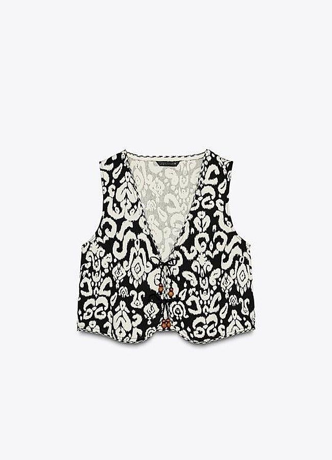 Imagen - Chaleco estampado Zara.