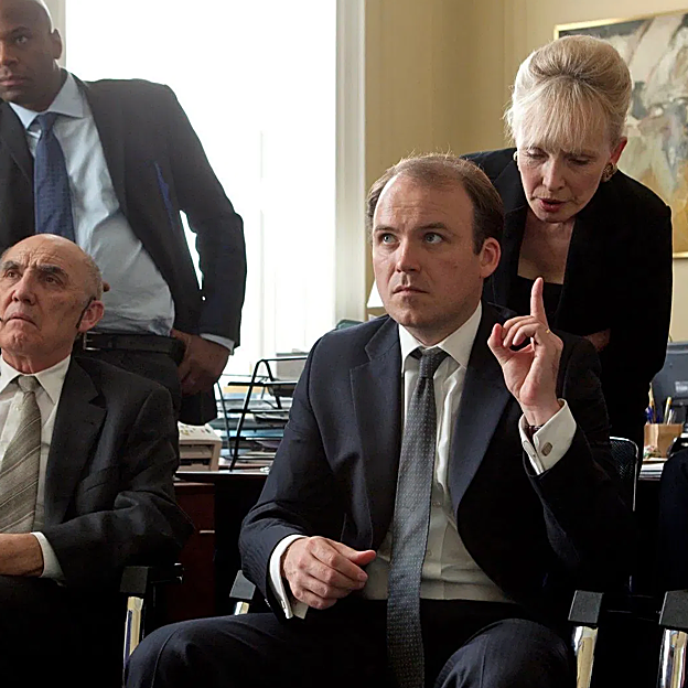 Rory Kinnear da vida a un Primer Ministro que debe tomar una decisión trascendental.