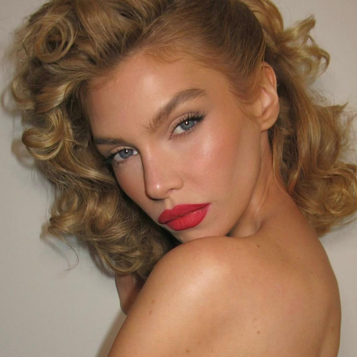 Stella Maxwell.